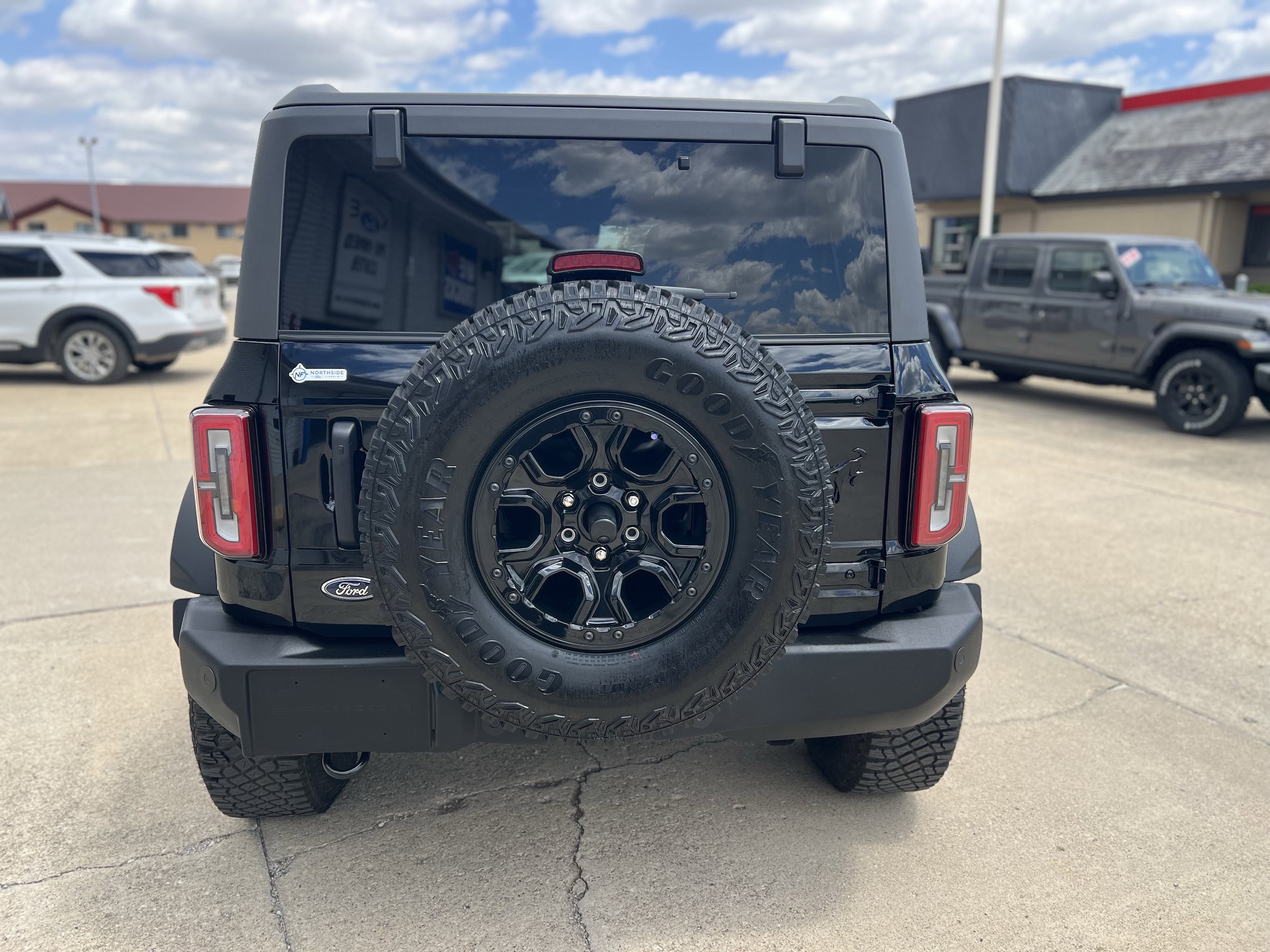 ford bronco 4-door 2023 1FMEE5DP2PLB58758 image ford bronco 4-door 2023 1FMEE5DP2PLB58758 image